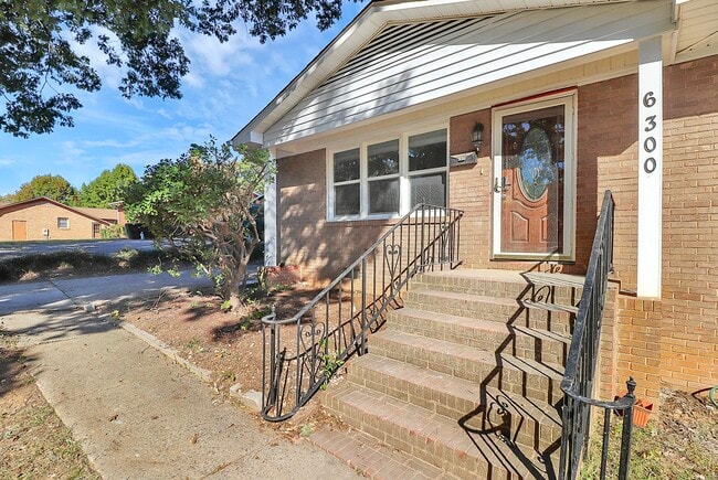 Building Photo - 6300 Monteith Dr