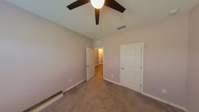 Building Photo - 3920 Loon Ln