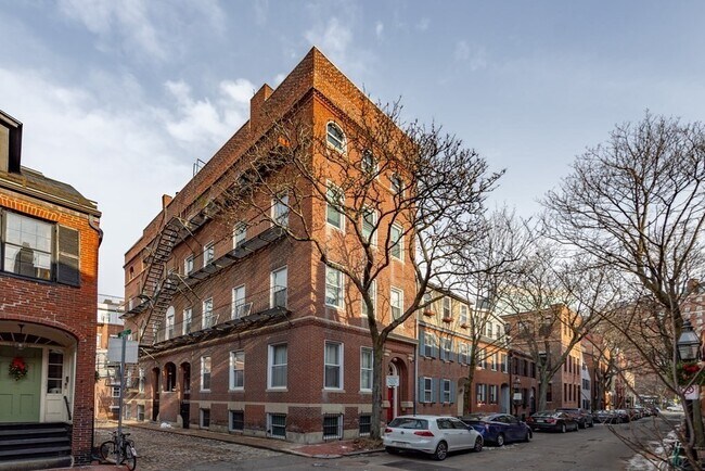 Building Photo - 29 Fayette St