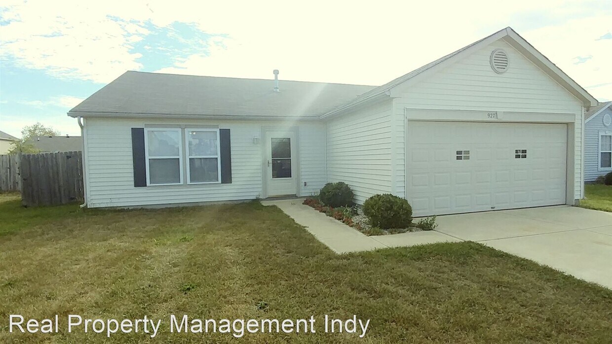 927 Runnymede Dr, Greenfield, IN 46140 House Rental in Greenfield, IN
