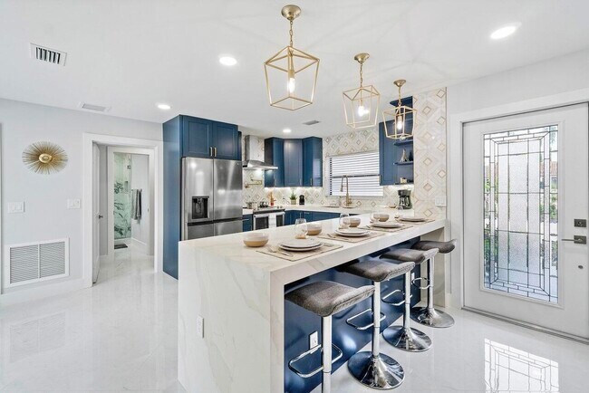 Foto del edificio - 324 Bamboo Rd
