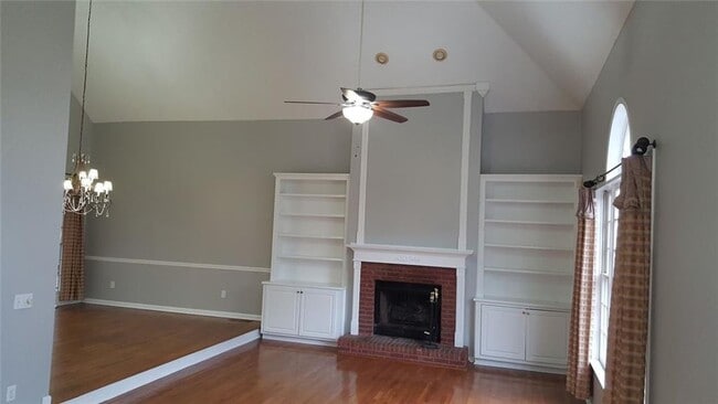 Building Photo - 3885 Waterford Dr