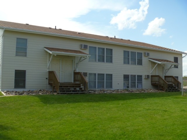 Primary Photo - West View Apartments
