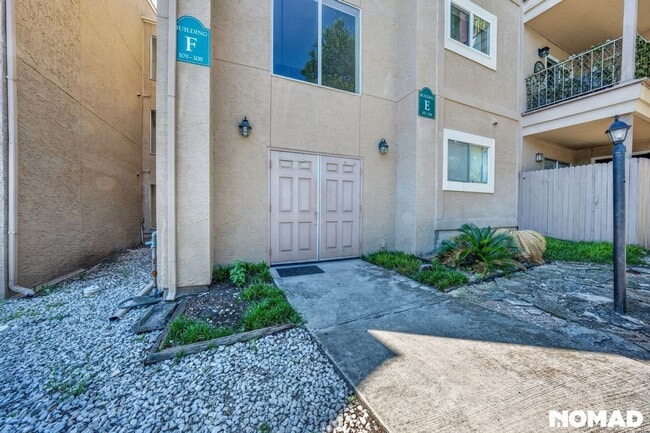 Building Photo - 4119 Medical Dr