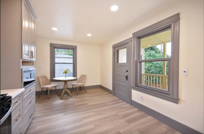Building Photo - Charming Craftsman Bungalow with Full Base...