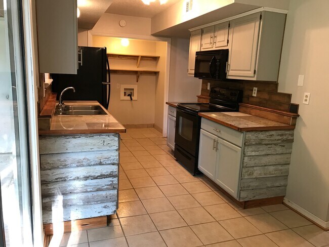 Updated kitchen. - 21007 Walker St
