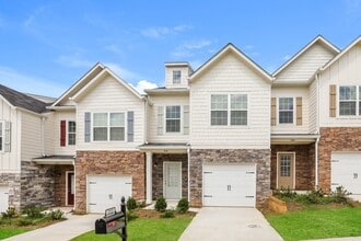 Building Photo - 212 Riley Cir