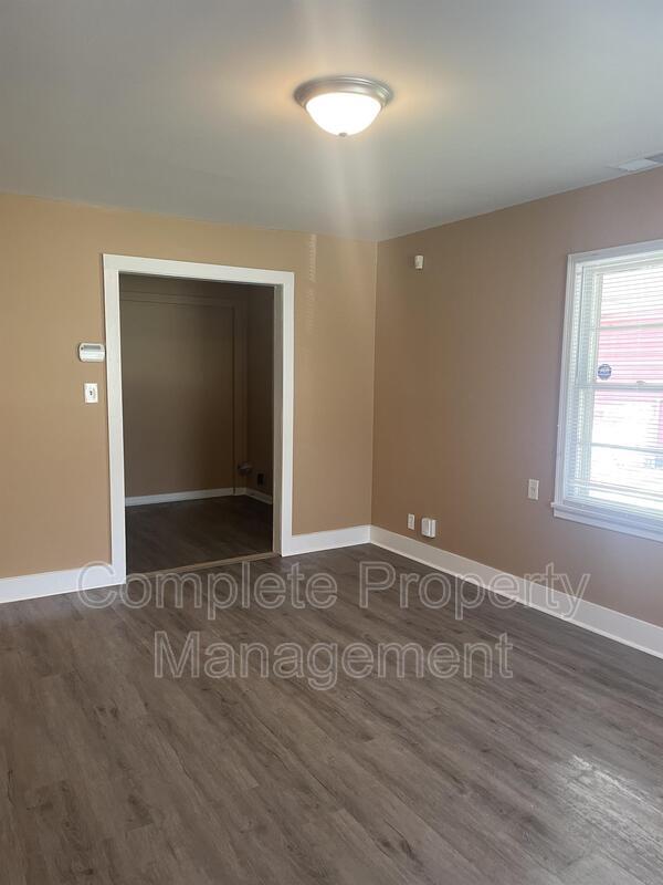 Foto del edificio - 1005 17th Pl SW