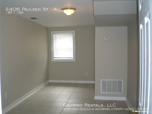 Building Photo - 2406 Paulsen St