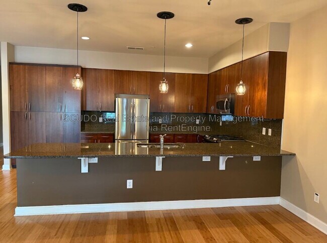 Foto del edificio - 4521 Wornall Rd