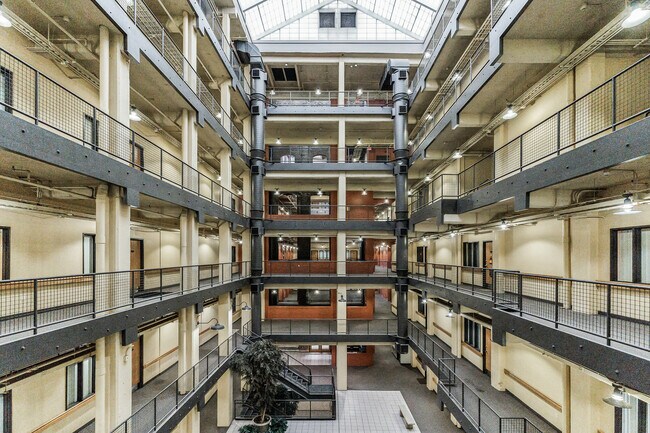 Foto del edificio - The Globe Apartments