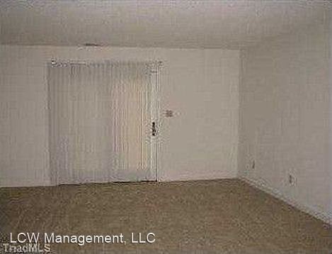 Foto del edificio - 2 br, 2.5 bath House - 5903 King Charles Ct