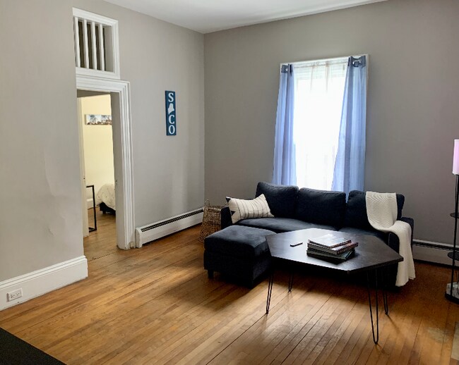 Foto del edificio - 171 Pleasant St