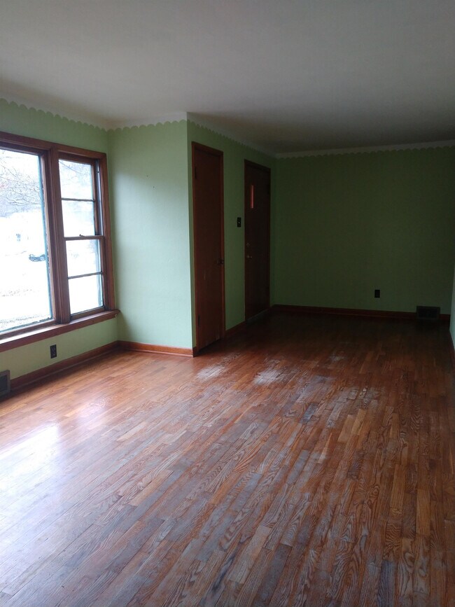 Building Photo - 1501 Mississippi St