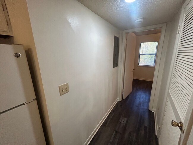 Foto del edificio - 31 8th St NW