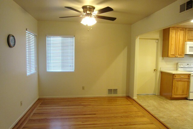 Foto del edificio - 829 Rockwood Dr