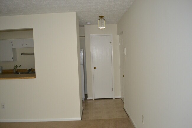 Foto del edificio - 608 Jupiter Hills Ct
