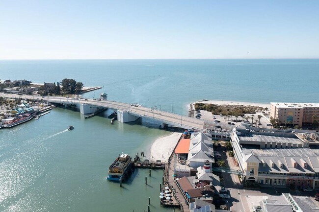 Foto del edificio - 8001 Gulf Blvd