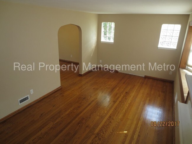 Building Photo - 8121 Analee Ave