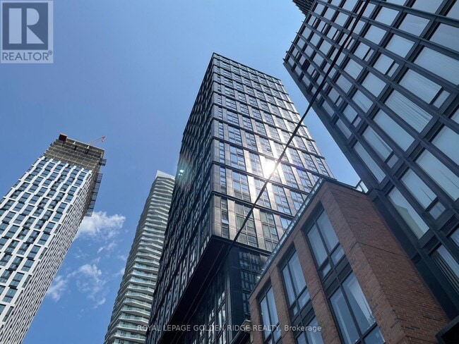 Photo du bâtiment - 82 Dalhousie St