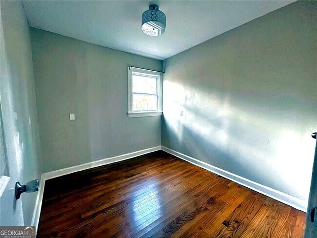Foto del edificio - 1449 Lynford Dr SW