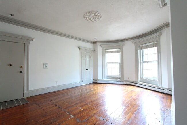 Building Photo - 483 Massachusetts Ave