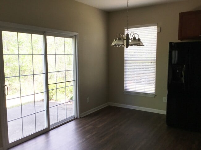 Building Photo - 615 Upwey Ct
