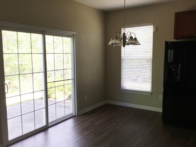 Foto del edificio - 615 Upwey Ct