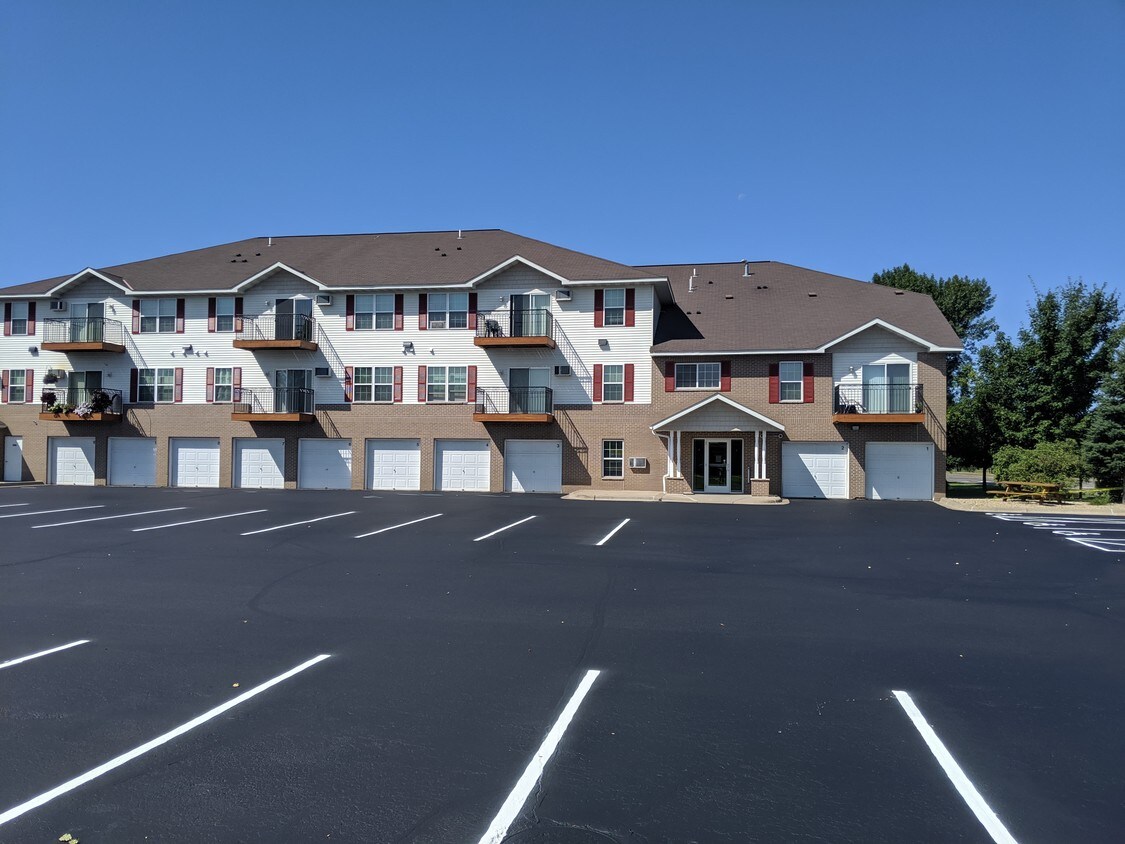 Ashbury Residential Suites Apartments in Big Lake, MN