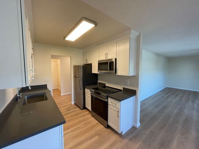 Foto del edificio - 410 Evelyn Ave