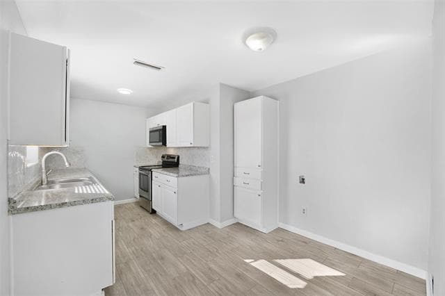 Foto del edificio - 1026 Elmwood Dr