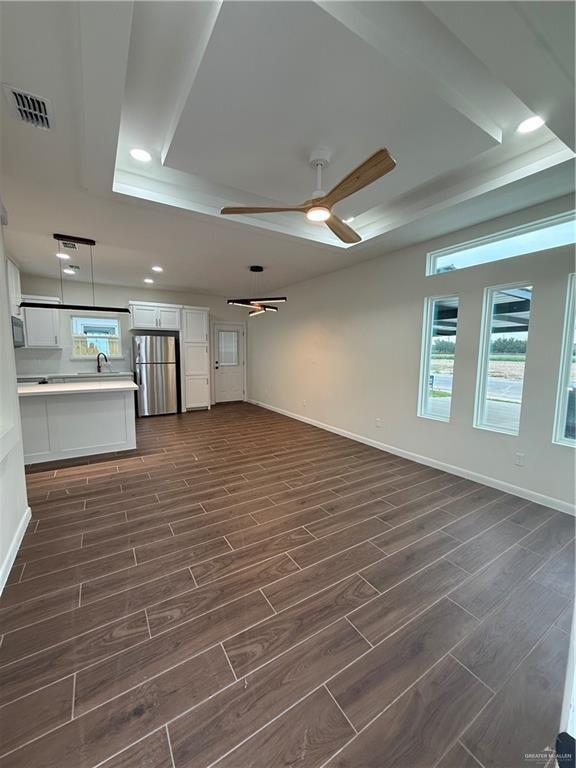 Foto del edificio - 1301 S Woodland Dr