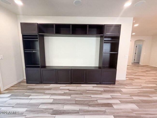 Building Photo - 2622 W Gray Wolf Trail