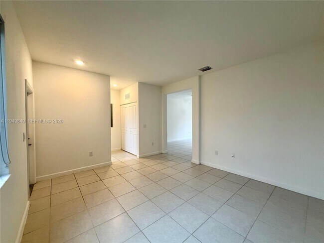 Foto del edificio - 21050 NE 8th Ave