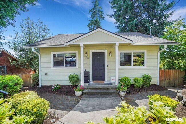 Foto del edificio - Spacious 4BR, 2BATH House in SW Portland