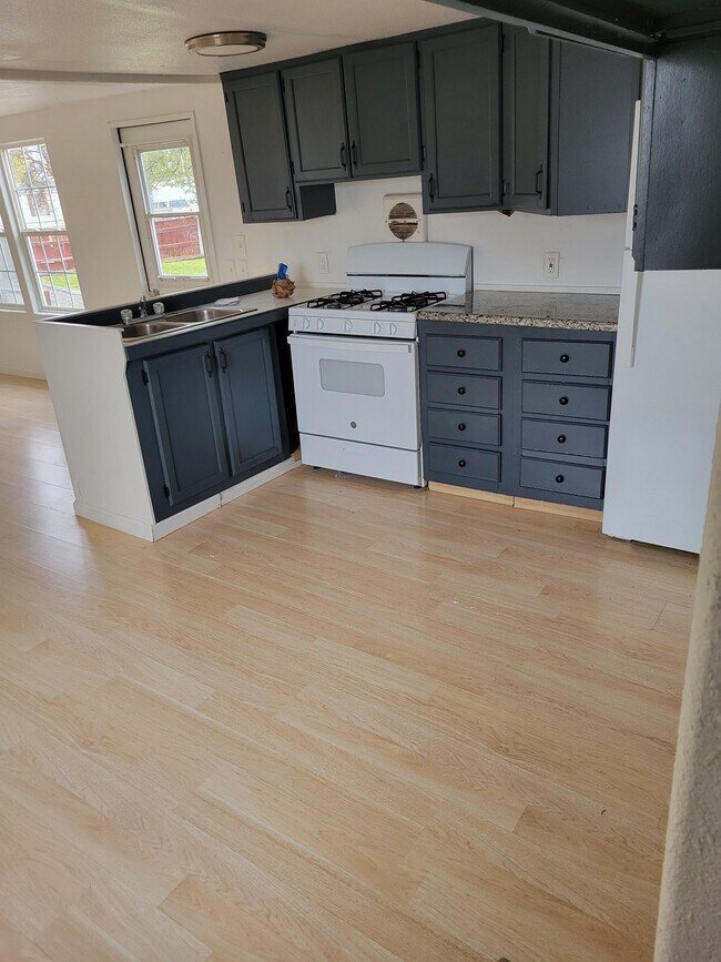 Foto del edificio - 4050 Jupiter St