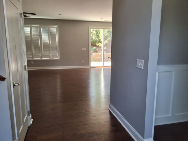 Foto del edificio - West Knoxville 37922 - 4 bedroom, 3 bath home - Contact Sharon Arnwine (865) 313-7215