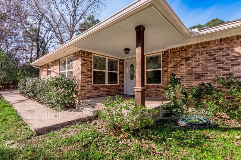 Building Photo - 1022 Landing Way