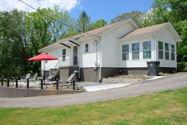 Foto del edificio - 4518 Holston Hills Rd