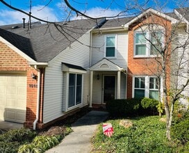 Building Photo - 1018 Chateau Ct N E