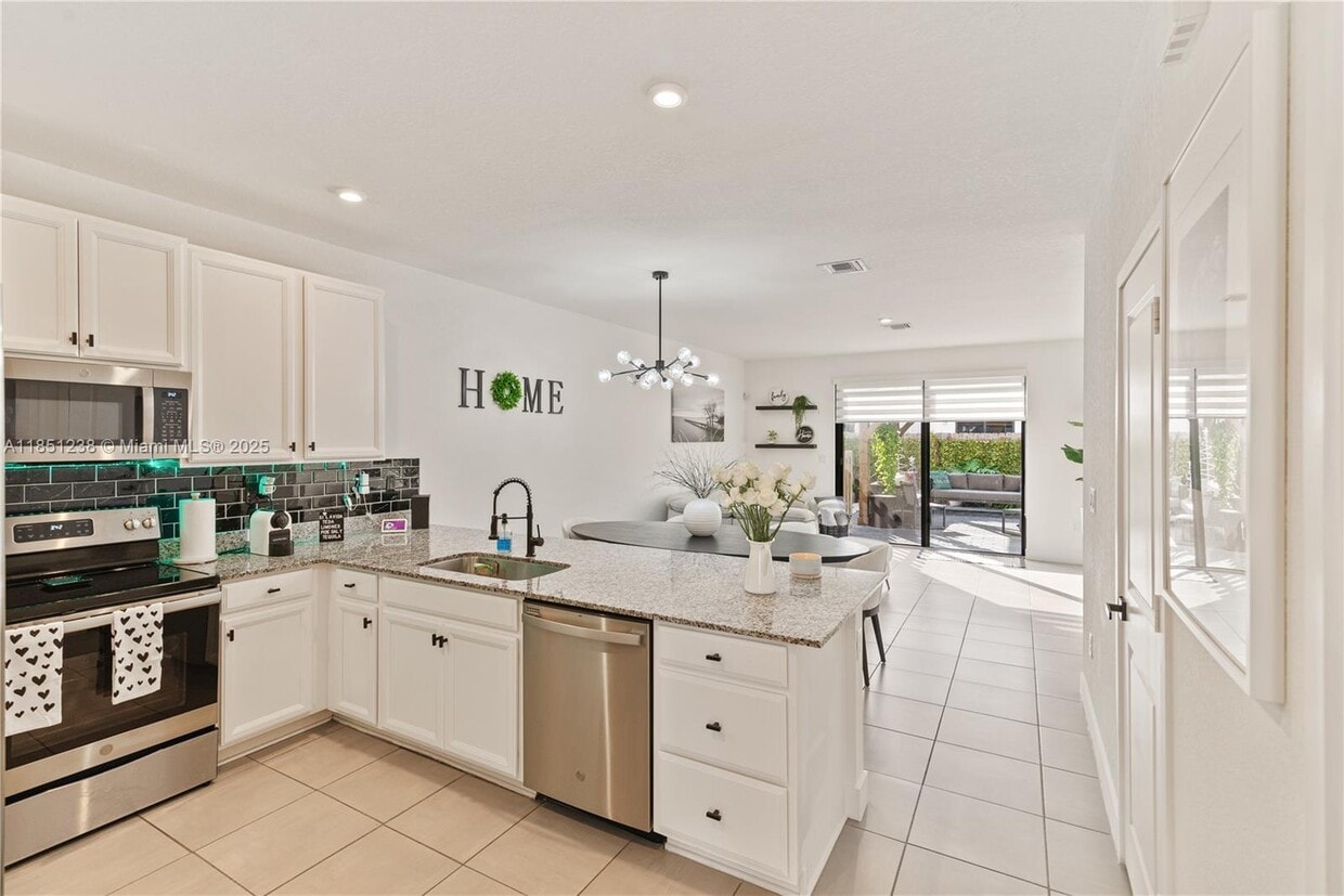 Photo - 23300 SW 110th Ct (Princeton, FL)