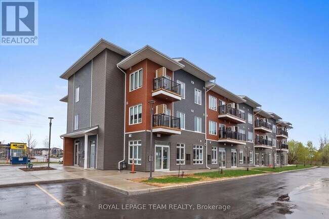 Photo du bâtiment - 3600 Brian Coburn Blvd.