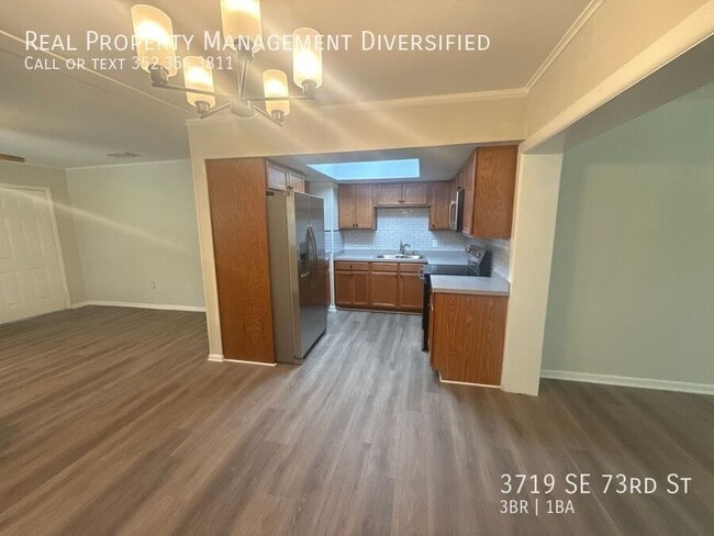 Building Photo - 3719 SE 73rd St