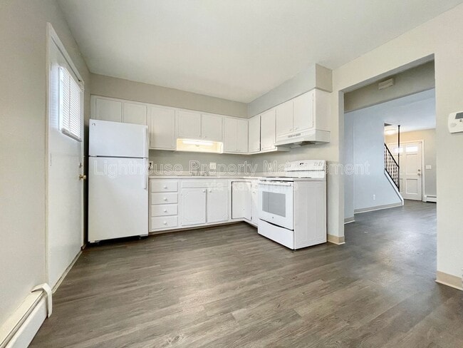 Building Photo - 2855 Taft Ave SW