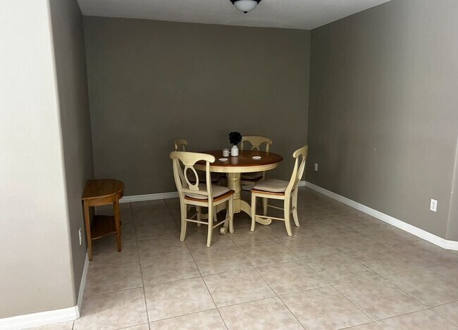 Foto del edificio - 3848 Shaftbury Pl