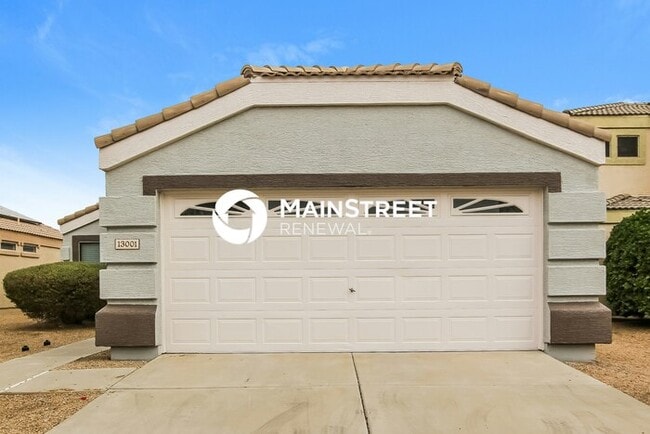 Building Photo - 3 Bedroom Pet-Friendly Home in EL MIRAGE, ...