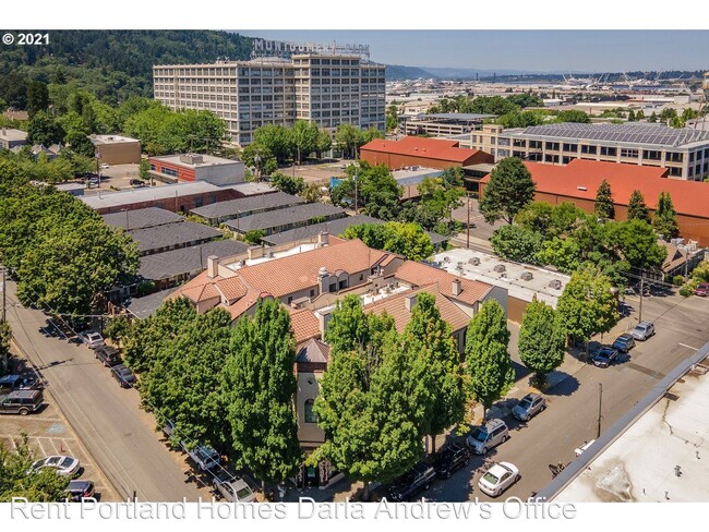 Building Photo - 1 br, 1 bath House - 2611 NW Upshur Street...