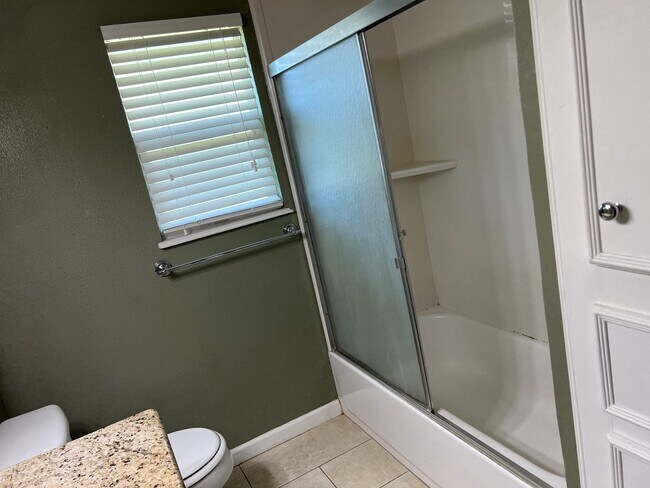 Foto del edificio - 110 Oleander St