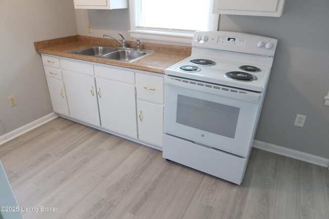 Building Photo - 4920 KY-1638