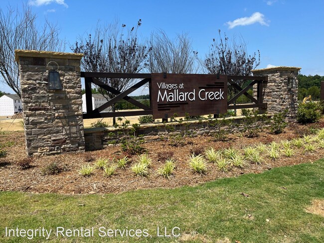 Building Photo - 3 br, 2.5 bath House - 11121 Woodland Cree...